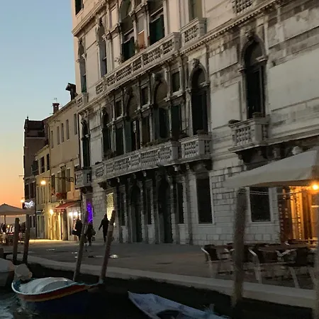 The Venetian Royalclass ゲストハウス ヴェネツィア